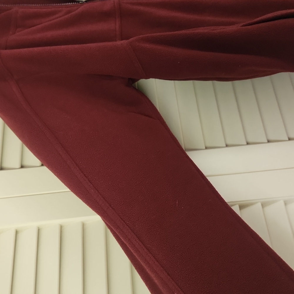 L.L. Bean Zip Up Burgundy Fleece XLT - Picture 6 of 8